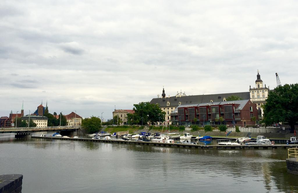 Apartment Marina Wrocław Eksteriør billede